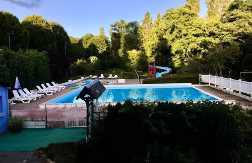 Saint-Honore-les-Bains Villa | Camping des Bains * - Cottage 33m2 - 2 bedrooms 2 to 4 people - 2 pers. included in the tariff