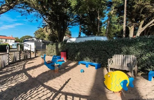 Saint-Michel-Chef-Chef House | Camping du Bord de Mer * - Comfort mobile home 1 bedroom + terrace - Sea View 2 people