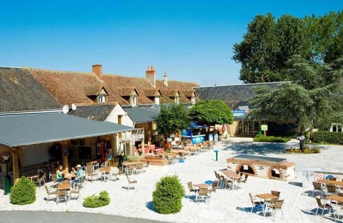Coulanges House | Camping - Funpass inclus - Piscine - ccafegh