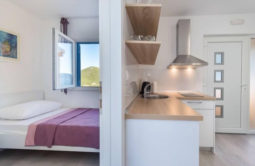 Ploce House | Camping Homes Grot by Interhome