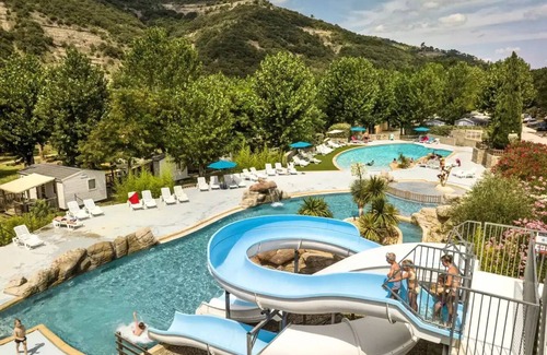 Vallon-Pont-d'Arc House | Camping L'Arc en Ciel* - Mobile home 4 Trèfles 3 rooms 4 people air-conditioned