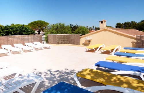 Giens House | Camping La Bergerie Plage **** - 4 room mobile home 8 people
