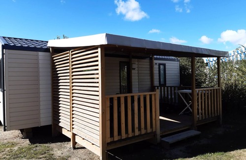 Les Moutiers-en-Retz House | Camping Les Brillas* - Authentic Mobile Home 3 Rooms 4 People