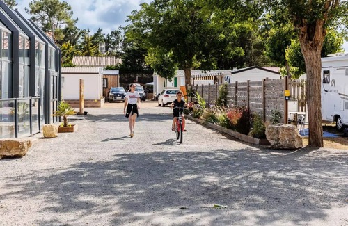Saint-Hilaire-de-Riez Villa | Camping maeva Escapades La Parée du Both * - 2 Room Gite 2/3 People + TV