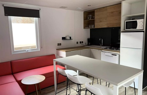 Landry House | Camping Quality l'Eden de la Vanoise * - Bio-habitat premium bungalow 35m2 (3 bedrooms, maximum 6 people) 6 people
