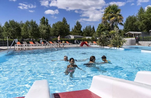 La Trinite-sur-Mer House | Camping Romanée Le Kervilor* - PREMIUM mobile home - 2 bedrooms for 4 people
