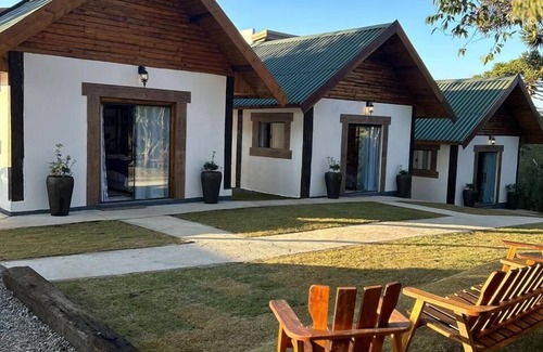 Alto do Capivari Ski Chalet | Campos do Jordão Chalés