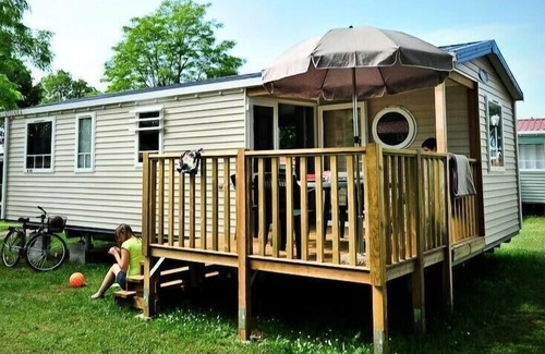 Rocamadour House | Campsite Les Cigales* - Mobile home Comfort area 4 rooms 6 people Air-conditioned