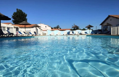 La Faute-sur-Mer Ski Chalet | Campsite LES VIOLETTES * - Chalet Albatros (3 bedrooms) 6 persons