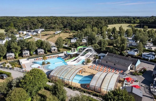 La Trinite-sur-Mer House | Campsite Romanée Le Kervilor* - Mobile home Comfort 4 rooms 6 people air-conditioned