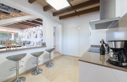 Sencelles Villa | CAN BRIVO - Modern country house with private pool in a rural surrounding. Free WiFi