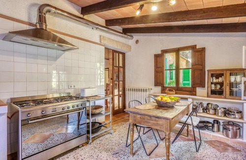 Petra House | Can Casta