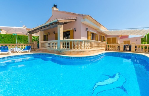 Badia Gran Villa | Can Fama - Three Bedroom Villa, Sleeps 6