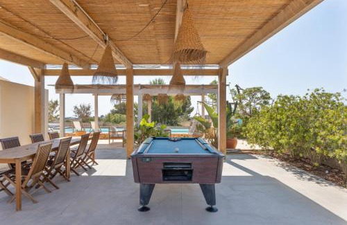 Pilar de la Mola House | Can Juan Pedro