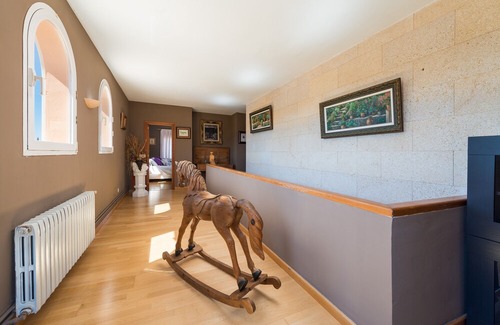Es Garrovers Villa | CAN MARÇAL - Beautiful chalet with private pool and tennis court in residential area. Free WiFi
