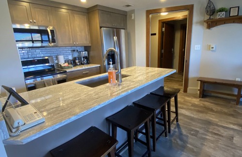 Park City Condo | Can't get any closer to lifts than Sundial Lodge! Winter 25/26 open for booking!