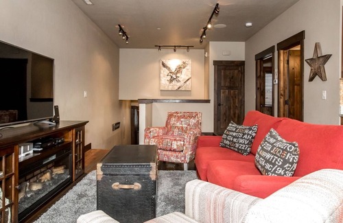 Whitefish Condo | Cana Loft 301 - Luxury Cana Penthouse Suite in the Heart of Downtown Whitefish!