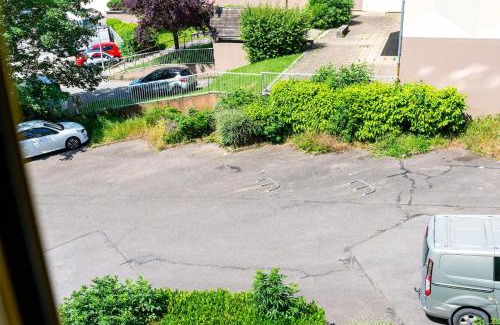 Faubourg-Raines Apartment | Canal des Ducs
