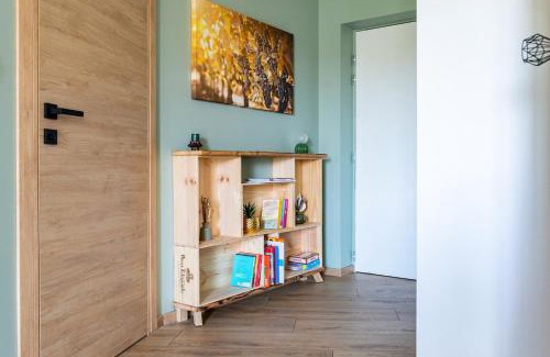 Faubourg-Raines Apartment | Canal des Ducs