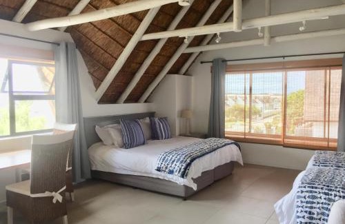 Saint Francis Bay House | Canal Guest House - Boutique B&B on the Water - Solar Power