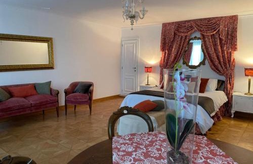 Santa Croce House | Canal Riva De Biasio