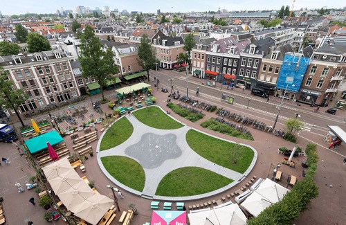 Oude Pijp Apartment | Canal view apartment in the center of Amsterdam
