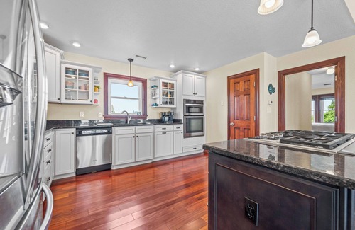 Brigands' Bay House | Canalfront - 5 Bedrooms, Private Pool, Hot Tub, Boat Dock