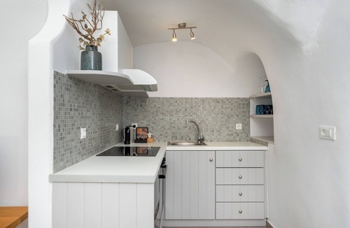 Messaria House | Canava Cave Messavoli Residence - Traditional Cycladic House