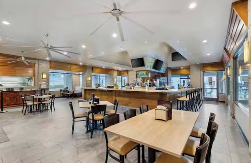 Enterprise Condo | Cancun Resort Las Vegas 1BR Suite Saturday Check-In