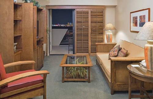 Enterprise Condo | Cancun Resort Las Vegas is the perfect spot to relax on the Vegas Strip!
