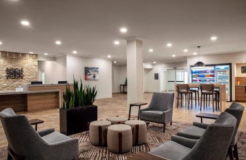 Central Business District Hotel | Candlewood Suites Mobile-Downtown by IHG