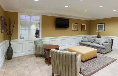 Lakeview Hotel | Candlewood Suites Manassas, an IHG Hotel