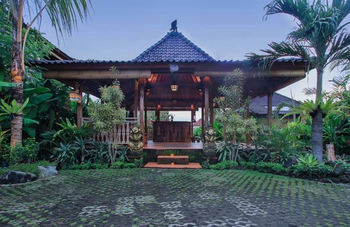 Sayan Villa | Candy Beautiful Two Bedroom Pool Villa