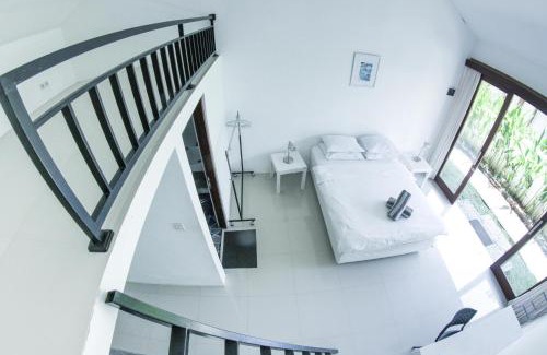 Batu Bolong House | Canggu Beach Inn