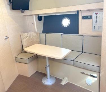 Cannes Old Town Boat Rental | Cannes bateau port centre