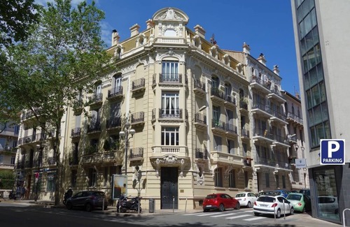 Carnot Apartment | CANNES - TWO STEPS FROM THE PALAIS DES FESTIVALS