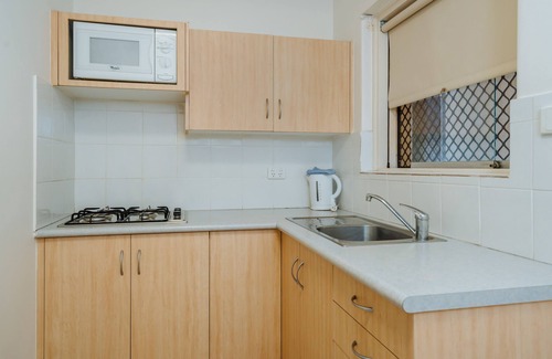 Mount Pleasant Hotel | Canning Bridge Auto Lodge