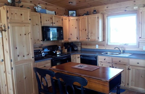 Canoe Cove Cottage | Canoe Cove Beach Waterfront Cottage PEI Private Oasis on the Water.