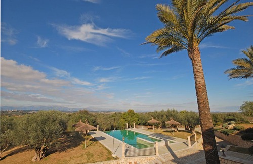 Ariany House | CANOVA - Spacious house for 16 people with swimming pool in Ariany