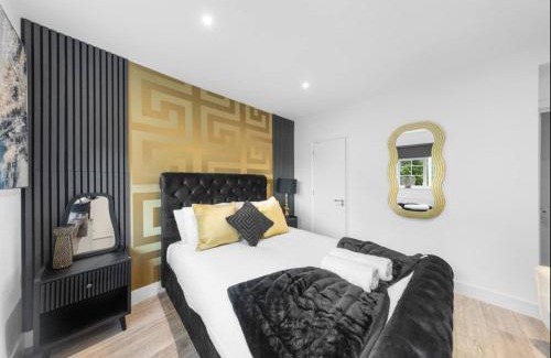 Canterbury Apartment | Canterbury City Guesthouse with All En-suite rooms and Hot-tub