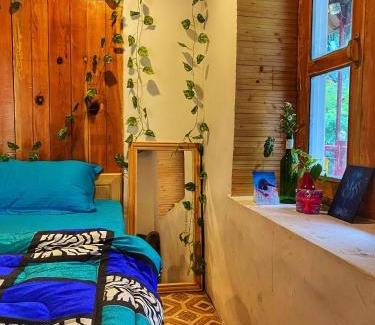 Kasol Bed & Breakfast | Canvas and Coffee