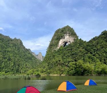 Tra Linh Bed & Breakfast | Cao Bang Loop Homestay - Camping & Daily Trekking Tour
