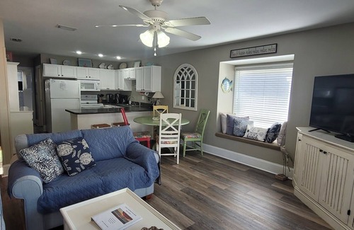Port St. Joe House | Cape Escape I End Unit only 150 Steps to beach, near pools, many extras