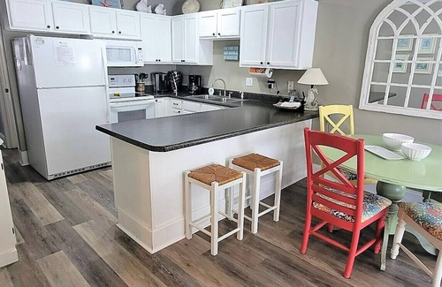 Port St. Joe House | Cape Escape I End Unit only 150 Steps to beach, near pools, many extras