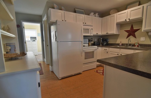 Port St. Joe House | Cape Escape I End Unit only 150 Steps to beach, near pools, many extras