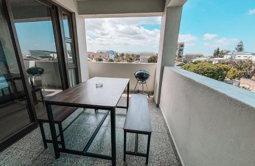 Bloubergstrand Apartment | Cape Mae Apartment Hotel