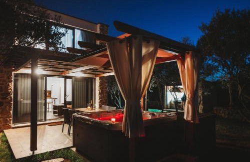 Lukoran House | Capesanta atraktivna kamena kučica