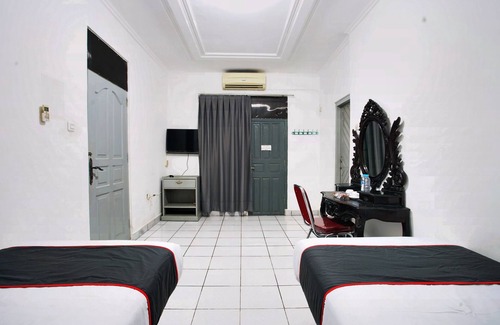 Padang Hotel | Capital O 93467 Wisma Olo Syariah