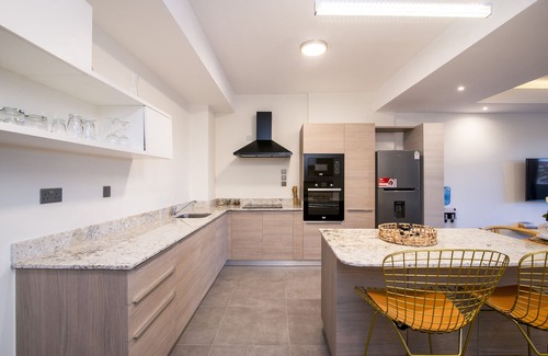 Westlands Hotel | Capital Sapphire Line 1 bed by YourHost