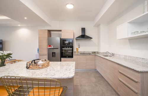 Westlands Hotel | Capital Sapphire Line 1 bed by YourHost